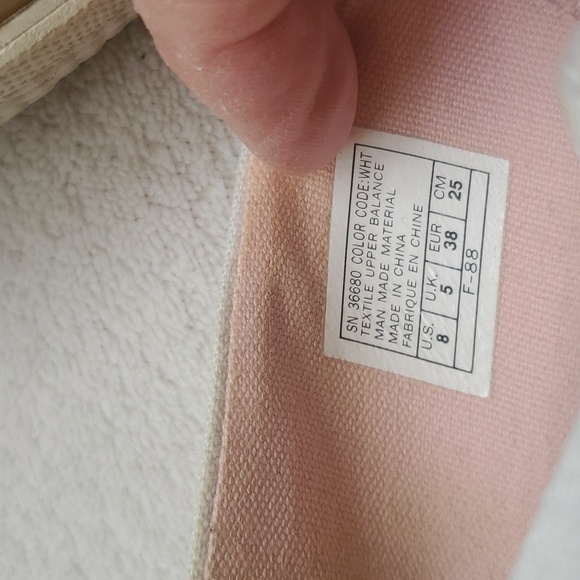 Skecher Mary Jane strap white size 8 - Picture 5 of 5